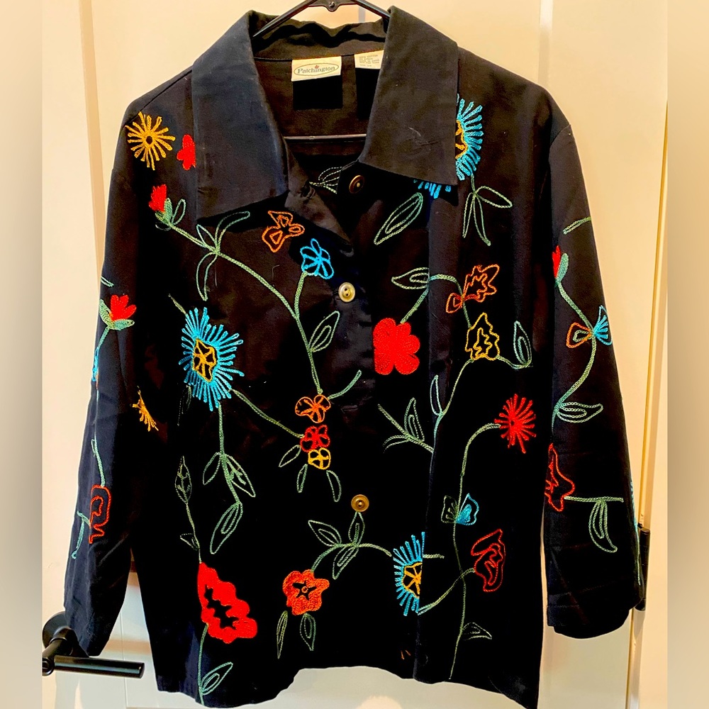Patchington Women’s Blazer. Black with Flowers.
